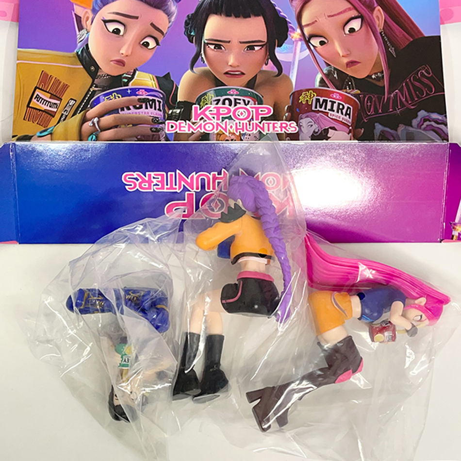 Kpop Demon Hunters Anime Figurine - Rumi Mira Zoyi Eat Noodle Collectible